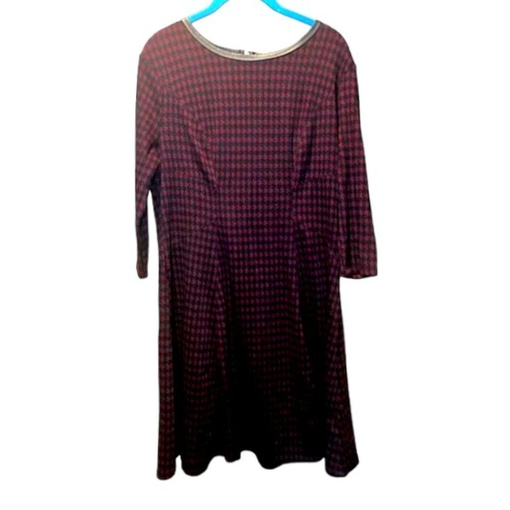 New York & Company Houndstooth Pattered Red and Black Dress, Long Sleeve Large